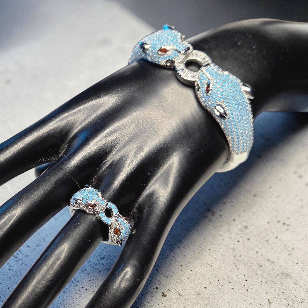 Luxury Silver Plated Chunky Duo Panther Head Doorknocker Crystal Bracelet - Picture 7 of 8